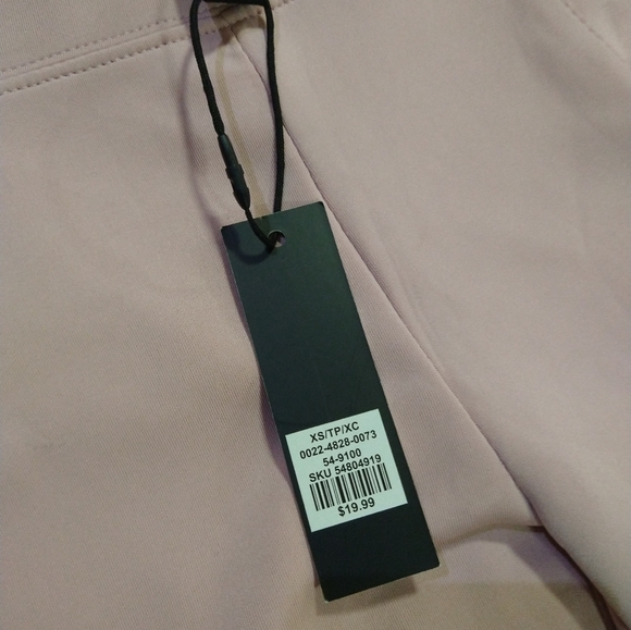 Size X's pink Revamped skinny dress leggings NWT - Picture 10 of 16